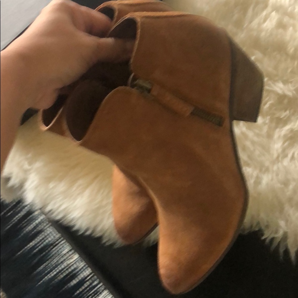 Frye cognac botties